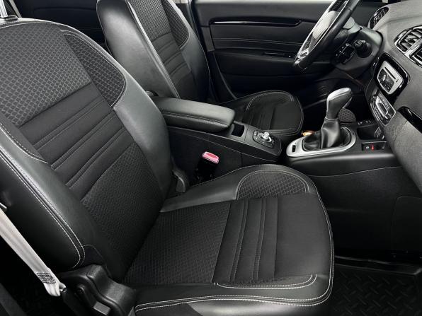 Renault Scenic III Рестайлинг 2 с пробегом 2015 года, цена 1 250 000 рублей, 147544 км, компактвэн, Автокод Объявления