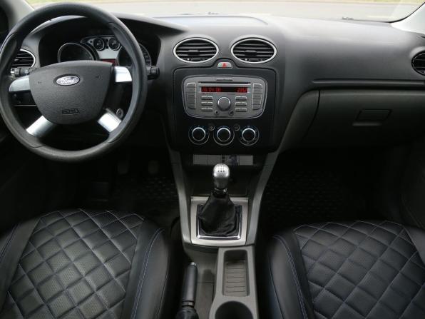 Ford Focus II Рестайлинг с пробегом 2008 года, цена 392 000 рублей, 195000 км, седан, Автокод Объявления