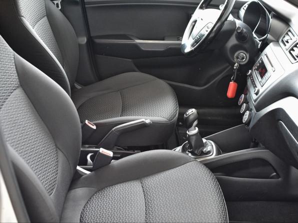 Kia Rio III Рестайлинг с пробегом 2017 года, цена 975 000 рублей, 134826 км, седан, Автокод Объявления