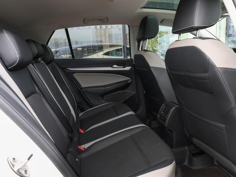 Volkswagen Golf VIII Москва  - изображение 13