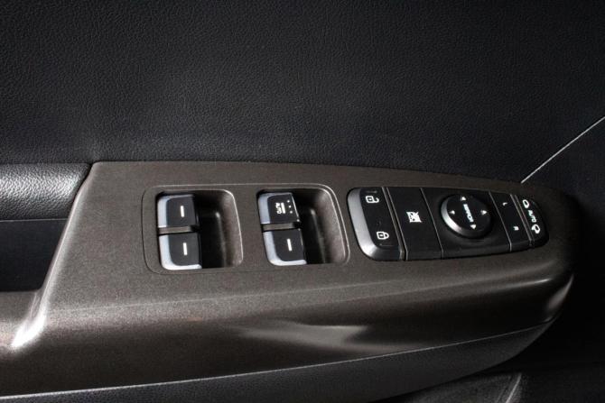 Kia Sportage IV с пробегом 2016 года, цена 1 779 000 рублей, 151000 км, внедорожник, Автокод Объявления