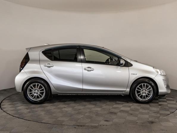 Toyota Aqua I Рестайлинг 2 с пробегом 2017 года, цена 999 000 рублей, 127795 км, хэтчбек, Автокод Объявления