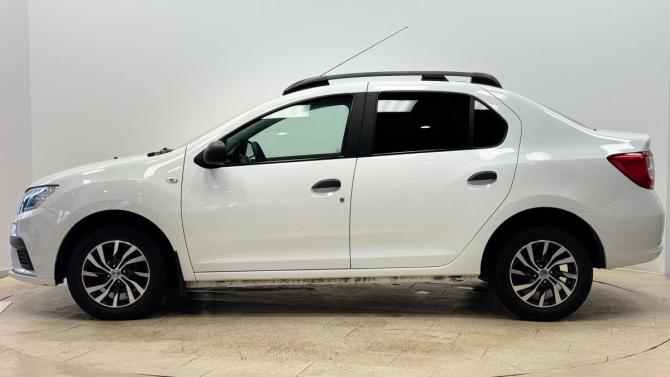 Renault Logan II Рестайлинг с пробегом 2019 года, цена 1 075 000 рублей, 55000 км, седан, Автокод Объявления