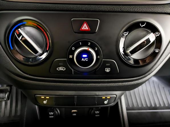 Hyundai Solaris II Рестайлинг с пробегом 2021 года, цена 1 600 000 рублей, 64845 км, седан, Автокод Объявления