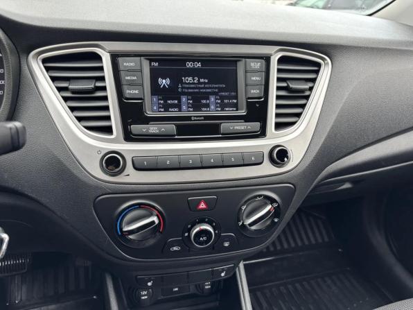 Hyundai Solaris II Рестайлинг с пробегом 2022 года, цена 1 456 517 рублей, 68217 км, седан, Автокод Объявления