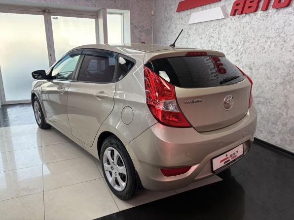 Hyundai Solaris I с пробегом 2013 года, цена 775 000 рублей, 219558 км, хэтчбек, Автокод Объявления