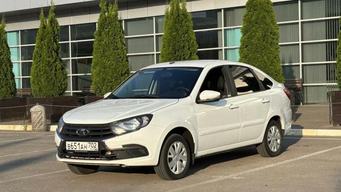 Lada (ВАЗ) Granta I Рестайлинг с пробегом 2021 года, цена 660 000 рублей, 145000 км, хэтчбек, Автокод Объявления