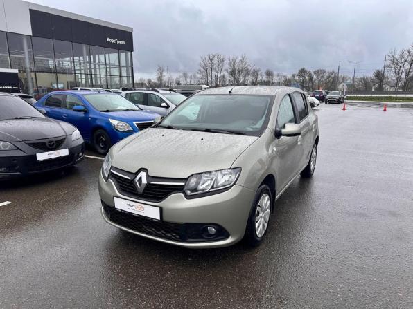 Renault Sandero II с пробегом 2015 года, цена 654 000 рублей, 165008 км, хэтчбек, Автокод Объявления