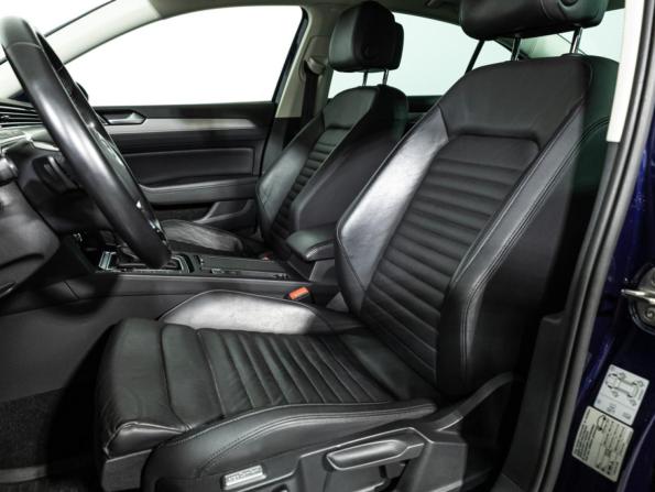 Volkswagen Passat B8 с пробегом 2019 года, цена 2 549 700 рублей, 102998 км, седан, Автокод Объявления
