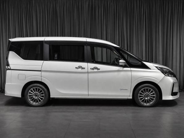 Nissan Serena V (C27) с пробегом 2018 года, цена 2 070 000 рублей, 57800 км, минивэн, Автокод Объявления