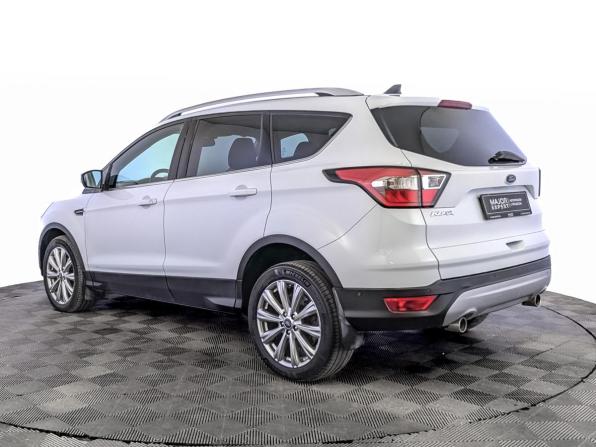 Ford Kuga II Рестайлинг с пробегом 2019 года, цена 1 870 000 рублей, 106318 км, внедорожник, Автокод Объявления