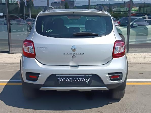 Renault Sandero II с пробегом 2017 года, цена 930 000 рублей, 138378 км, хэтчбек, Автокод Объявления