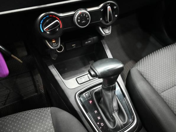 Kia Rio IV Рестайлинг с пробегом 2021 года, цена 1 860 000 рублей, 102267 км, седан, Автокод Объявления
