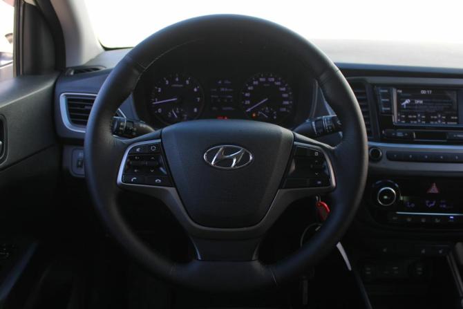 Hyundai Solaris II с пробегом 2017 года, цена 1 122 000 рублей, 103000 км, седан, Автокод Объявления