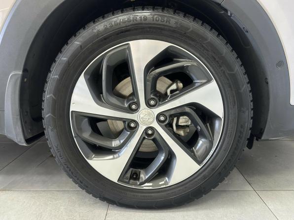 Hyundai Tucson III с пробегом 2016 года, цена 2 340 000 рублей, 103950 км, внедорожник, Автокод Объявления