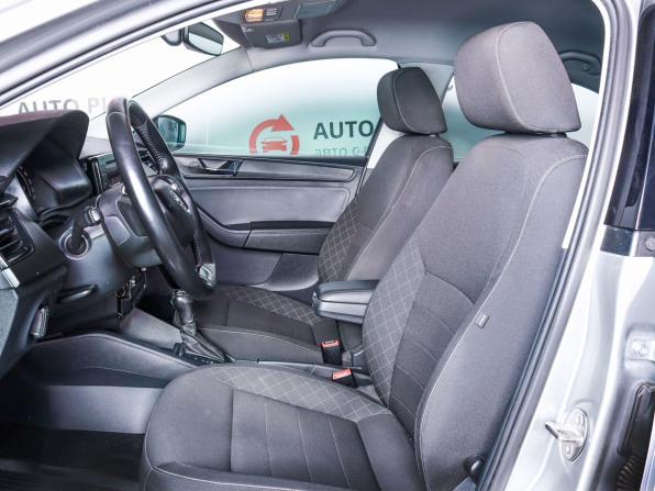 Skoda Rapid II с пробегом 2022 года, цена 1 350 000 рублей, 82689 км, лифтбек, Автокод Объявления