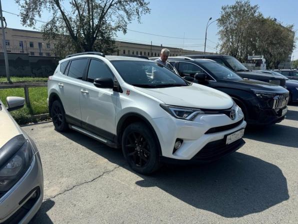 Toyota RAV4 IV (XA40) Рестайлинг с пробегом 2019 года, цена 2 250 000 рублей, 249504 км, внедорожник, Автокод Объявления