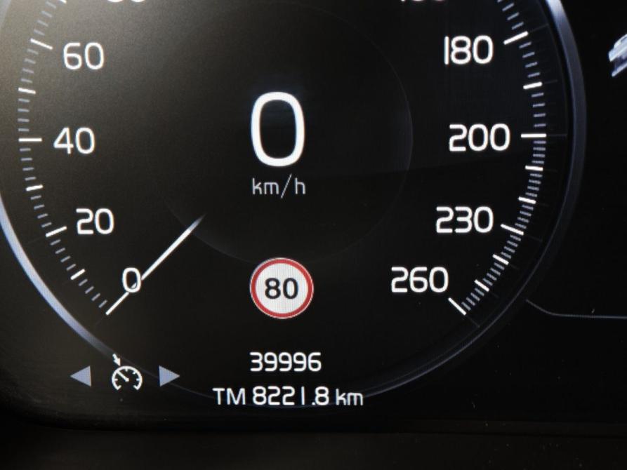 Volvo XC40 I Москва  - изображение 18