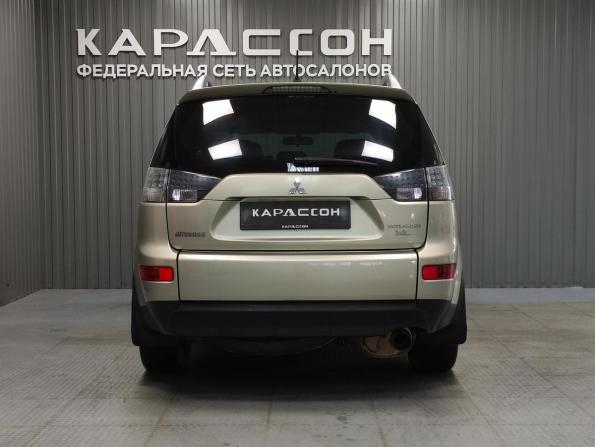 Mitsubishi Outlander II с пробегом 2008 года, цена 920 000 рублей, 290000 км, внедорожник, Автокод Объявления