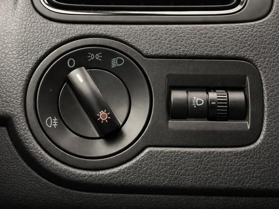 Volkswagen Polo V Рестайлинг Пермь  - изображение 16