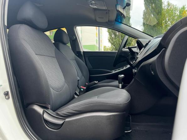 Hyundai Solaris I с пробегом 2012 года, цена 850 000 рублей, 176520 км, седан, Автокод Объявления