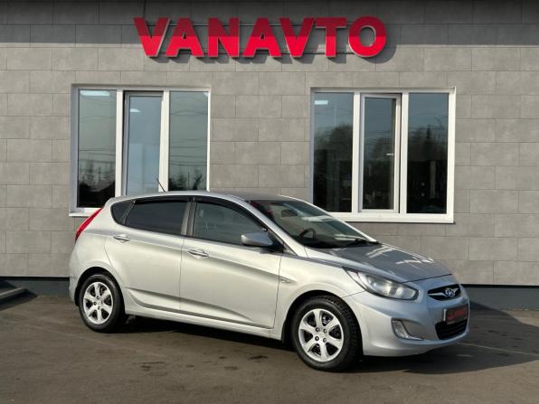 Hyundai Solaris I с пробегом 2013 года, цена 780 000 рублей, 159516 км, хэтчбек, Автокод Объявления