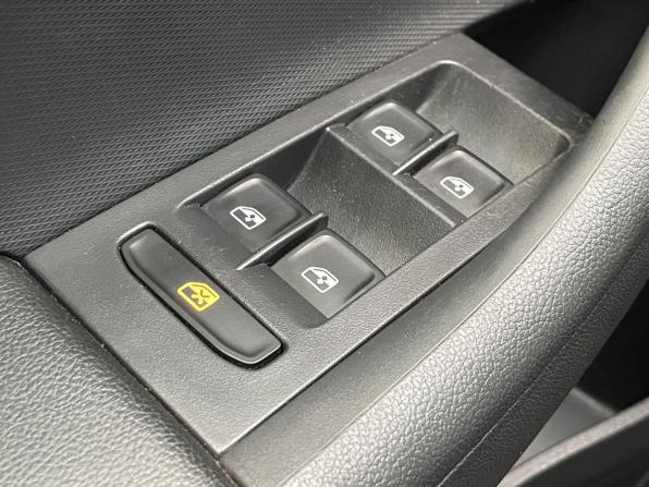 Volkswagen Polo VI с пробегом 2020 года, цена 1 387 000 рублей, 102000 км, лифтбек, Автокод Объявления