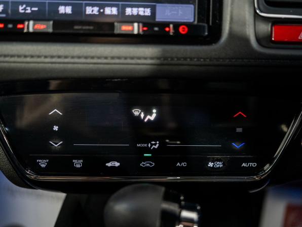 Honda Vezel I с пробегом 2014 года, цена 1 390 300 рублей, 164599 км, внедорожник, Автокод Объявления