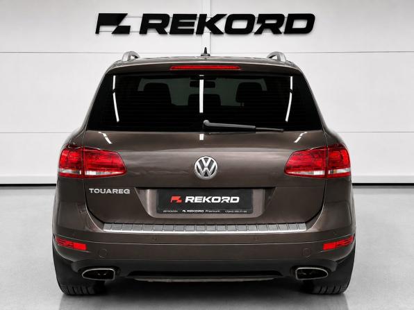 Volkswagen Touareg II с пробегом 2011 года, цена 2 019 000 рублей, 147252 км, внедорожник, Автокод Объявления