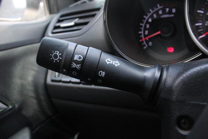 Kia Rio III Рестайлинг с пробегом 2015 года, цена 1 100 000 рублей, 202401 км, седан, Автокод Объявления
