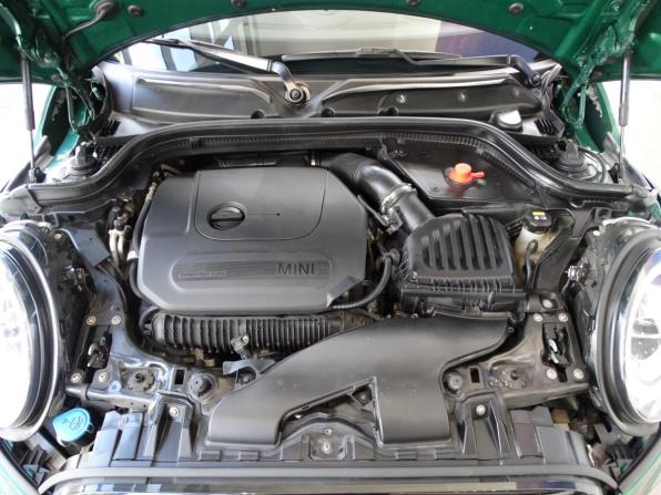 Mini Hatch III (F55/F56) Рестайлинг с пробегом 2021 года, цена 3 230 000 рублей, 92124 км, хэтчбек, Автокод Объявления