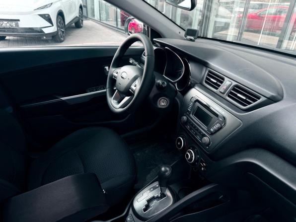 Kia Rio III с пробегом 2013 года, цена 1 020 000 рублей, 161915 км, седан, Автокод Объявления