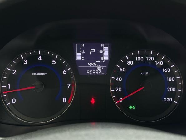 Hyundai Solaris I Рестайлинг с пробегом 2015 года, цена 1 119 000 рублей, 90331 км, хэтчбек, Автокод Объявления