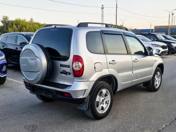 Chevrolet Niva I Рестайлинг с пробегом 2009 года, цена 376 000 рублей, 189308 км, внедорожник, Автокод Объявления