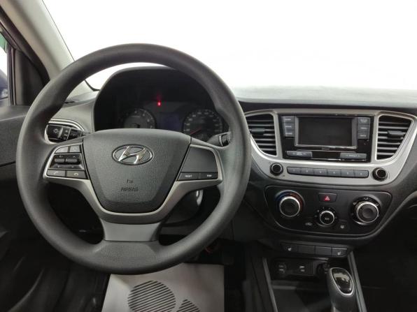 Hyundai Accent V Рестайлинг с пробегом 2022 года, цена 1 590 000 рублей, 54918 км, седан, Автокод Объявления