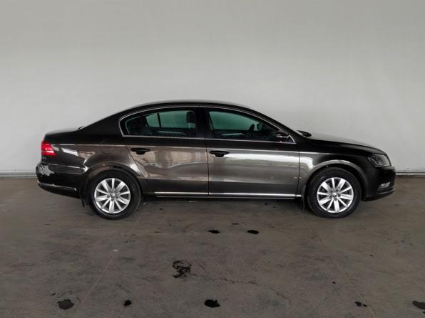 Volkswagen Passat B7 с пробегом 2012 года, цена 975 000 рублей, 220062 км, седан, Автокод Объявления