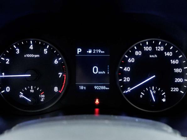 Hyundai Solaris II с пробегом 2019 года, цена 1 298 000 рублей, 90285 км, седан, Автокод Объявления