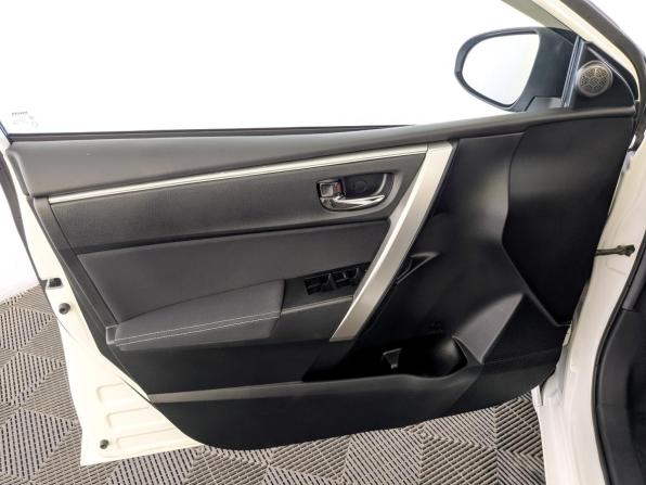 Toyota Corolla XI (E160 E170 E180) с пробегом 2013 года, цена 1 700 000 рублей, 86905 км, седан, Автокод Объявления