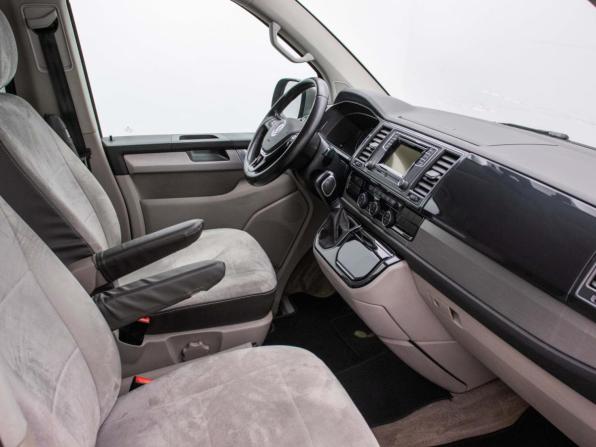 Volkswagen Multivan T6 с пробегом 2015 года, цена 2 870 000 рублей, 330627 км, минивэн, Автокод Объявления