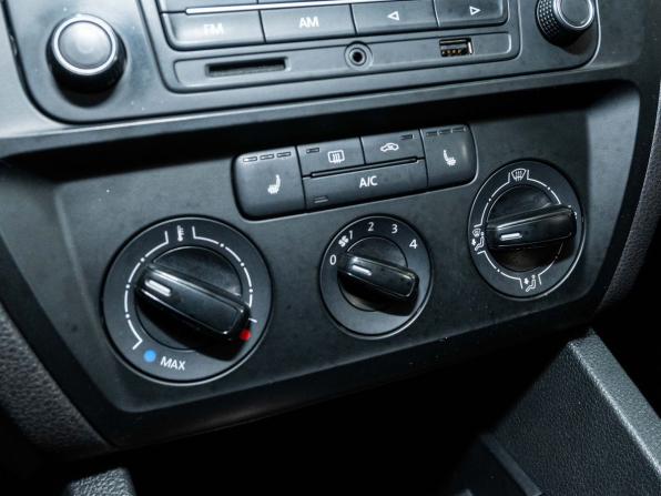 Volkswagen Jetta VI Рестайлинг с пробегом 2015 года, цена 921 000 рублей, 139395 км, седан, Автокод Объявления