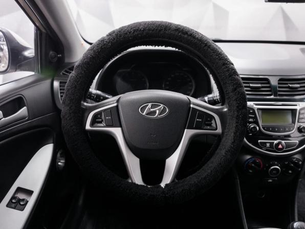 Hyundai Solaris I с пробегом 2014 года, цена 800 000 рублей, 136000 км, седан, Автокод Объявления