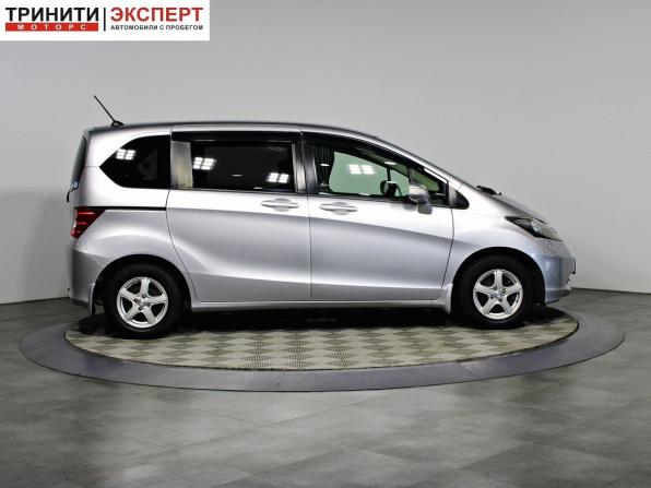 Honda Freed I с пробегом 2009 года, цена 987 000 рублей, 175531 км, компактвэн, Автокод Объявления