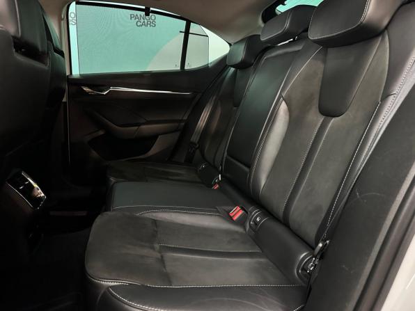 Skoda Octavia IV (A8) с пробегом 2020 года, цена 2 221 000 рублей, 117165 км, лифтбек, Автокод Объявления