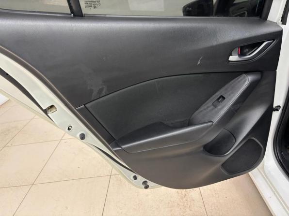 Mazda 3 III (BM) с пробегом 2013 года, цена 1 020 000 рублей, 214093 км, седан, Автокод Объявления