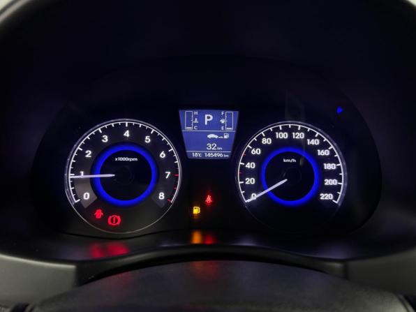 Hyundai Solaris I Рестайлинг с пробегом 2016 года, цена 1 097 000 рублей, 145000 км, седан, Автокод Объявления
