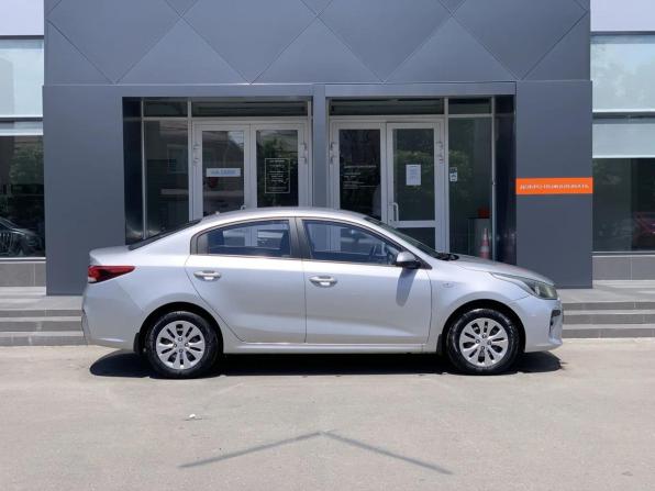Kia Rio IV с пробегом 2017 года, цена 945 000 рублей, 85055 км, седан, Автокод Объявления
