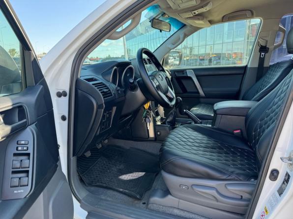 Toyota Land Cruiser Prado 150 Series с пробегом 2013 года, цена 2 319 000 рублей, 267167 км, внедорожник, Автокод Объявления