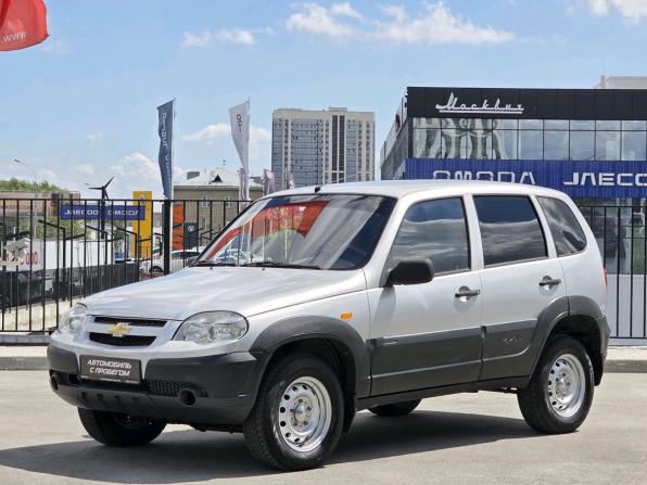 Chevrolet Niva I Рестайлинг с пробегом 2009 года, цена 415 000 рублей, 138920 км, внедорожник, Автокод Объявления