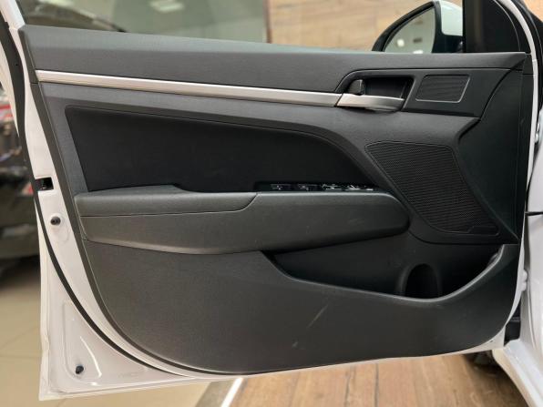 Hyundai Elantra VI (AD) Рестайлинг с пробегом 2020 года, цена 1 650 000 рублей, 81000 км, седан, Автокод Объявления