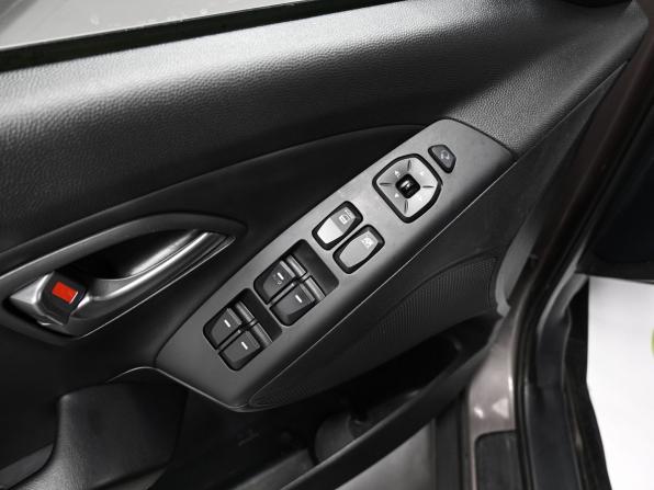 Hyundai ix35 I Рестайлинг с пробегом 2014 года, цена 1 545 000 рублей, 121656 км, внедорожник, Автокод Объявления